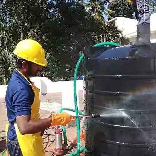 Tank Cleaning Work 4